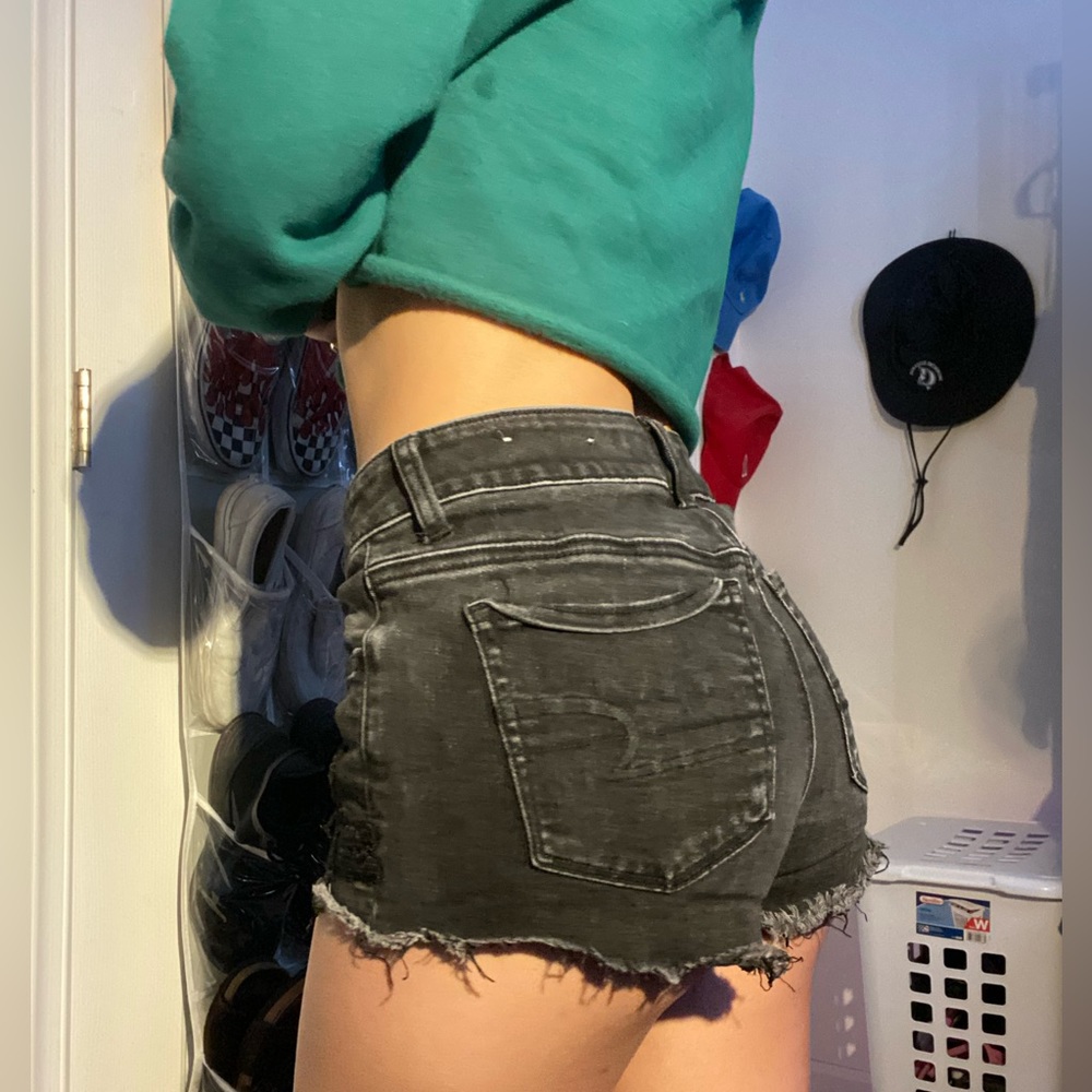 american egale black denim shorts size 4